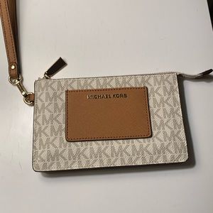Michael Kors Wristlet